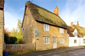 Brook House, Bridge Street, Buckingham MK18 2DN