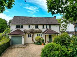 Badgers Rew, Millers Lane, Outwood RH1 5PZ