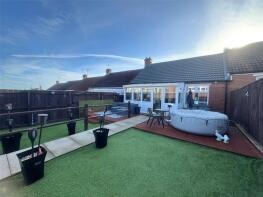 25, Grantham Avenue, Seaham SR7 8LZ