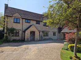 4, Orchard Close, Lechlade GL7 3EF