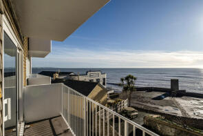 5, Bay View Court, Church Street, Lyme Regis DT7 3BS
