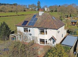 2, Fannys Ground, The Street, Axminster EX13 7SP