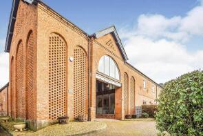 2, Barnhill Grange, Old Coach Road, Broxton, Chester CH3 9JJ