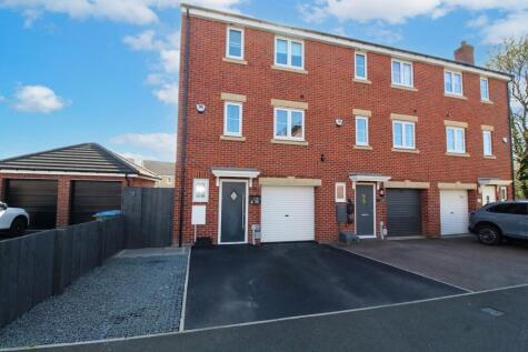 Hexham Gardens, Blyth, NE24