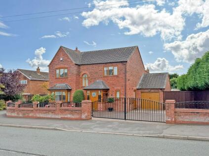 The Straits, Dudley, DY3