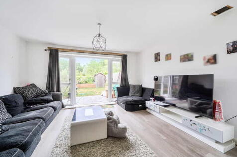 Gilbert Close, Reading, Berkshire, RG2