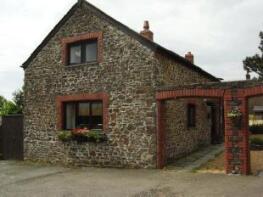 4, Manor Court Cottages, Road From Hoggs Park To Babbington Farm, Holsworthy EX22 7BL