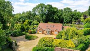 Glen Brook, Ringwood Road, Fordingbridge SP6 2PB