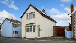 Tycerrig, High Street, Borth SY24 5JQ