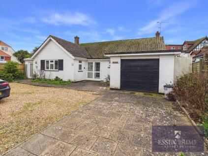 Three Bedroom Detached Bungalow Fish Lane Bognor Regis