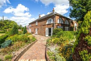 The Barn, Hamsell Manor, Sham Farm Road, Eridge Green TN3 9JB