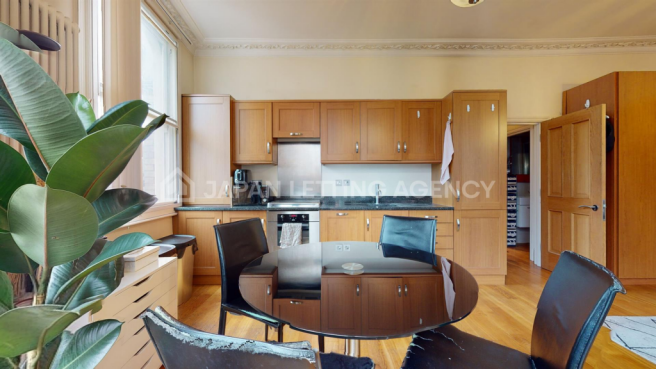 Livingroom 1-8_Watermarked.png