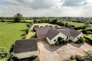 Ash Ridge, Leys Lane, Buckingham MK18 4LJ