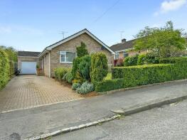 2, Portway Crescent, Brackley NN13 5LZ