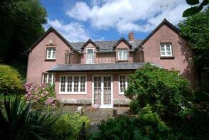 Cricket Field House, High Street, Salisbury SP3 5DB