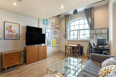 Dunstable Road, Richmond, TW9