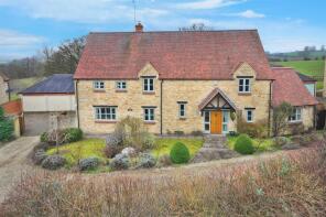 Farmington House, Dovecote Lane, Bicester OX25 6NA
