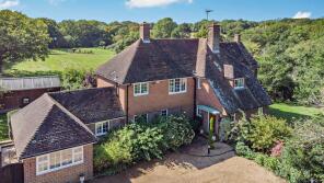 Glebe House, Fulfords Hill, Horsham RH13 0NX