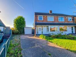 25, Woodbank Drive, Bury BL8 1DR