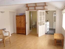 Malthouse Farm, Ecchinswell Road, Newbury RG20 4TT