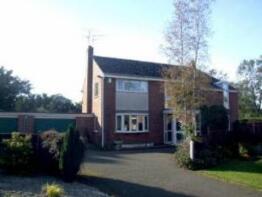 The Middle House, St Helens Close, Northampton NN6 8SJ