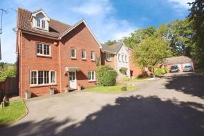 35, Admington Drive, Hatton Park, Warwick CV35 7TZ