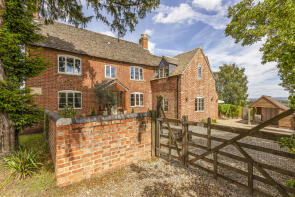 Yew Tree House, Elmley Road, Evesham WR11 7SW