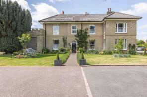 2, The Beeches, Station Road, Holt NR25 6AU