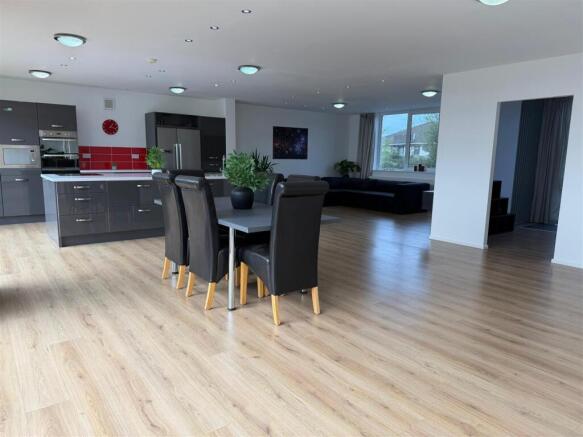 Open Plan Lounge/Dining/Kitchen