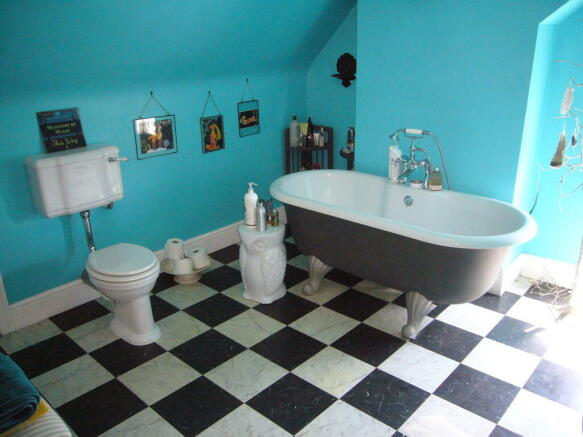 Photo 3