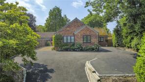 Milvus Bank, Lower Road, Postcombe, Thame OX9 7DU