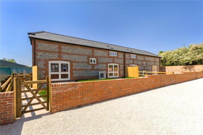 2 Egbury Barns