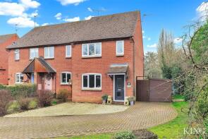 7, Holland Meadow, Stratford-upon-avon CV37 8JD