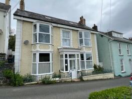 Preswylfa, Gomer Crescent, New Quay SA45 9NL