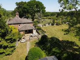 Wyke Cottage, Tilburstow Hill Road, Godstone RH9 8LB