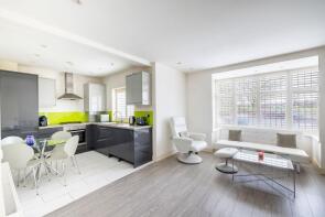 Flat 2, 8 Green Gaze, Duppas Hill Road, Croydon CR0 4BG