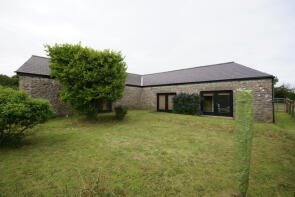 Summerfold, B4319 Castlemartin Roundabout To B4320, Castlemartin, Pembroke SA71 5HW