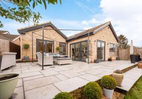 64, Thornhill, Banbury OX17 2JQ
