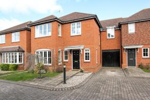 3, Oakdene Place, Guildford GU3 1NJ