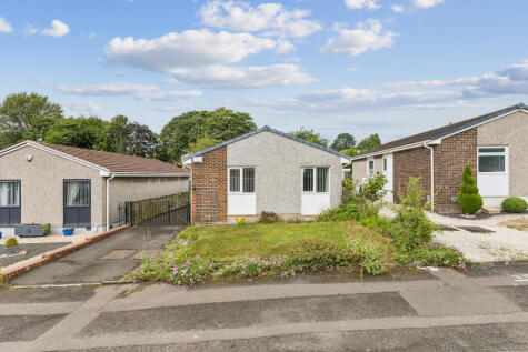Laburnum Road, Dunfermline, KY11