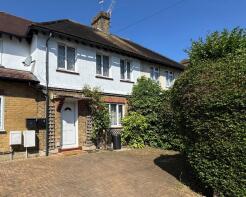 Annexe, 1, Pear Tree Avenue, Yiewsley, West Drayton UB7 8DF