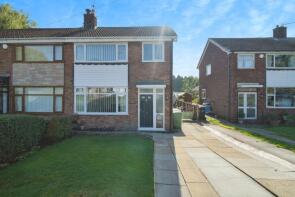 28, Holcombe Close, Kearsley, Bolton BL4 8JS