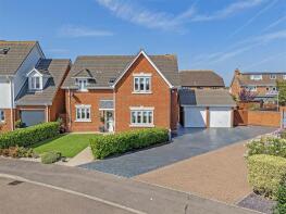 2, Heather Close, Canvey Island SS8 0GX