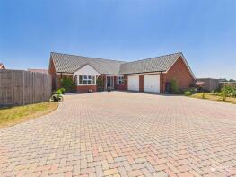 4, Wigeon Drive, Wrabness CO11 2GX