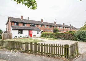 32, Highfields, Ipswich IP9 2BP