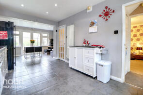 15, Maynard Close, Bradwell, Milton Keynes MK13 9HS
