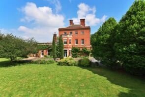 Court End, Burghill HR4 7RL