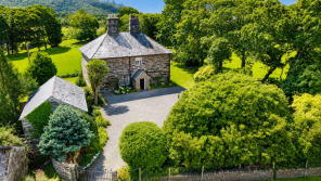 Tyddyn Eglwys, Road From A496 To St Michael's Church, Ynys, Talsarnau LL47 6TL