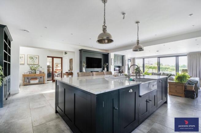 Kitchen/Breakfast B