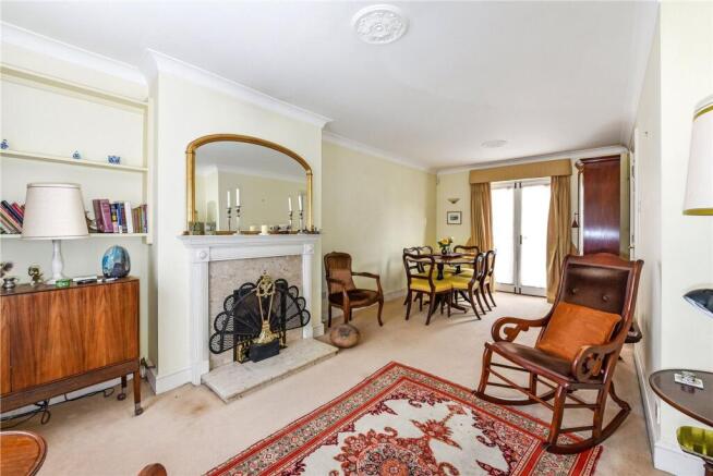 Sitting/Dining Room